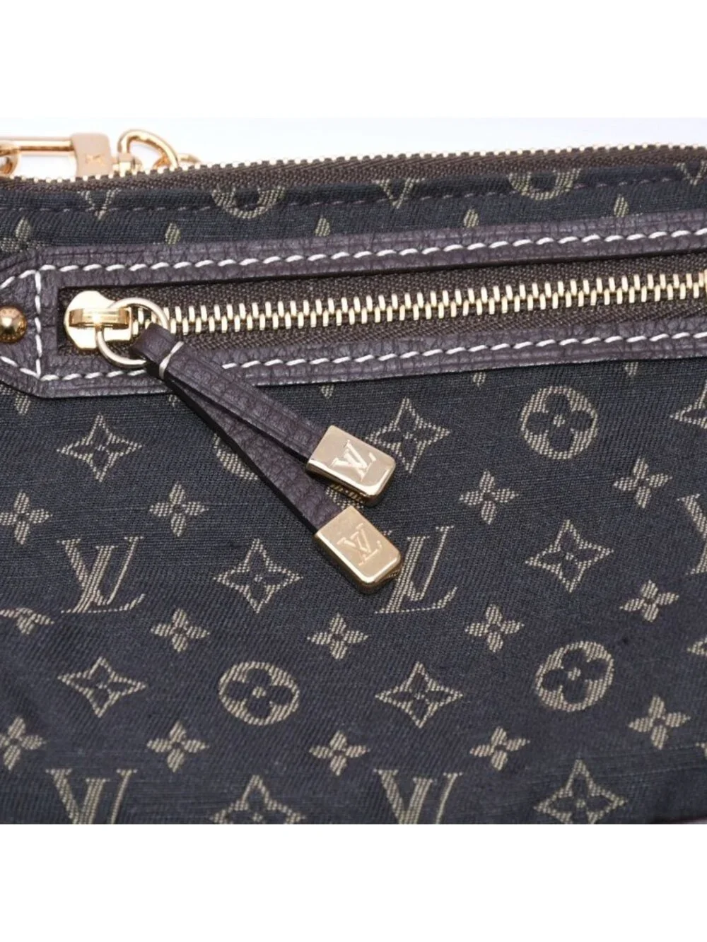 Louis Vuitton Mini Pochette Accessoires Pouch Monogram